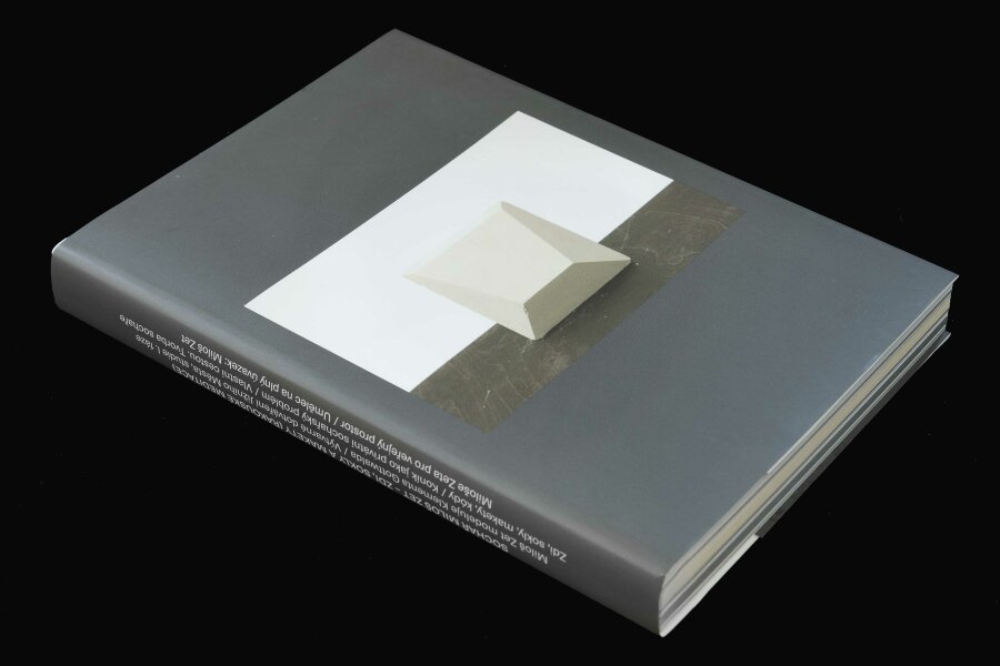 Martin Zet: Scupltor Miloš Zet - Walls, Plinths and Mock-Ups